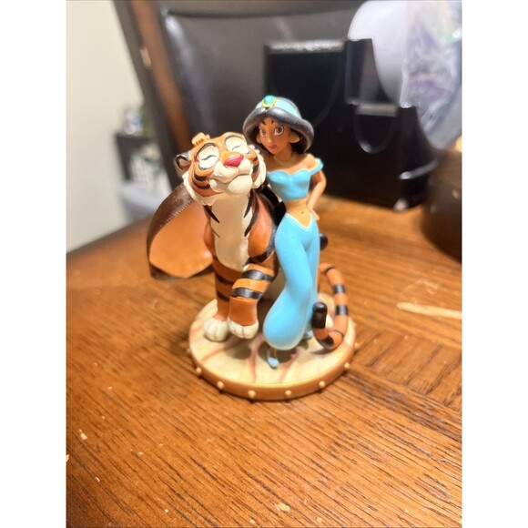Disney Store Sketchbook Ornament Aladdin Jasmine & Rajah Rare - Picture 1 of 5